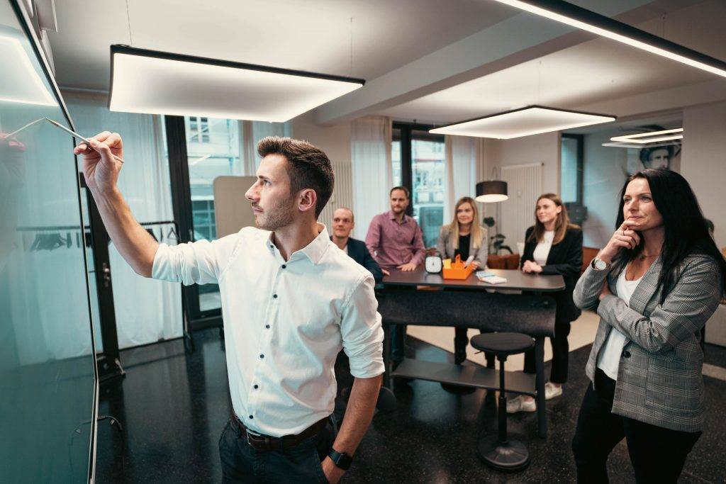 Präsenzmeeting im Greenlight HUB Eventlocation in München